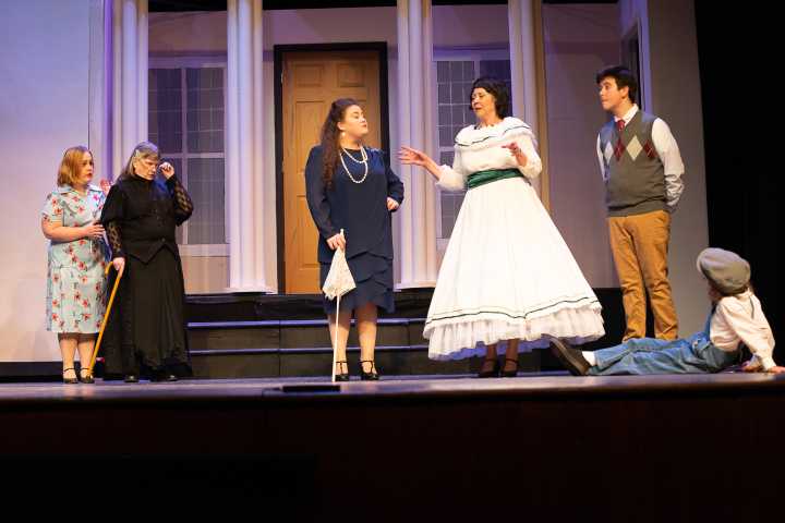 Auntie Mame-770