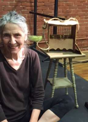 Sandy and the birdcage